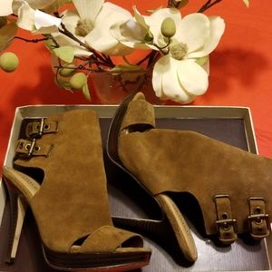 Suede safari open toe boots w/buckels